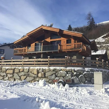 Amanda-elise Chalet *