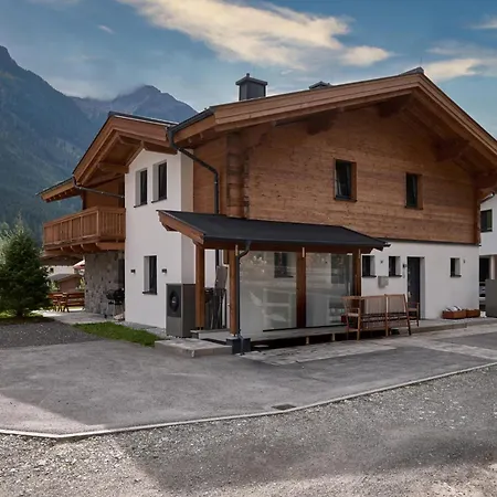 Amanda-elise Domek alpejski